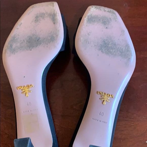 COPY - One of a kind PRADA sandals - Picture 2 of 4